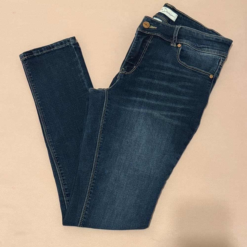 Classic Indigo Women's Skinny Jeans